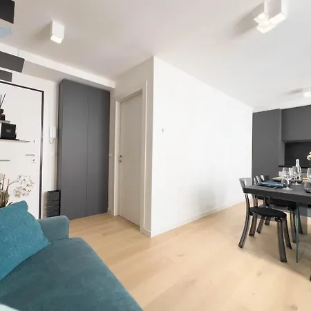 Corridoni 3c Tirabora Short Rent Apartment
