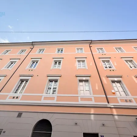 Apartment Corridoni 3c Tirabora Short Rent