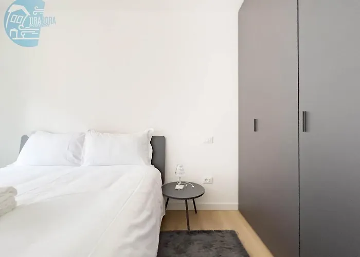 Apartament Corridoni 3c Tirabora Short Rent *